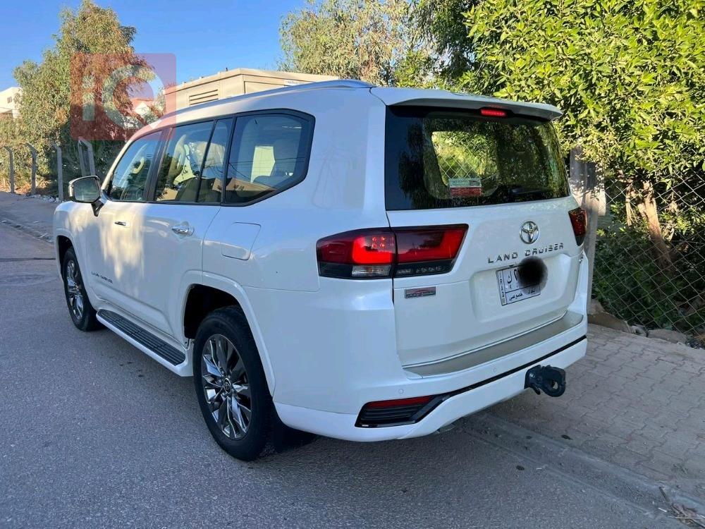 تويوتا لاندكروزر